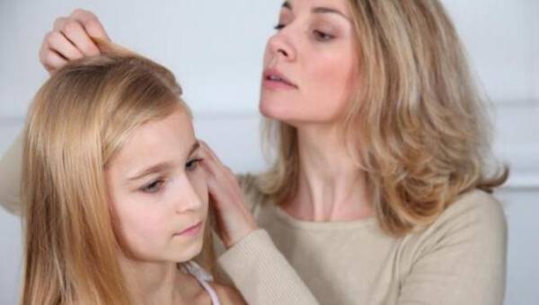 Ψείρες στο κεφάλι του παιδιού: Αμάν τι κάνουμε;