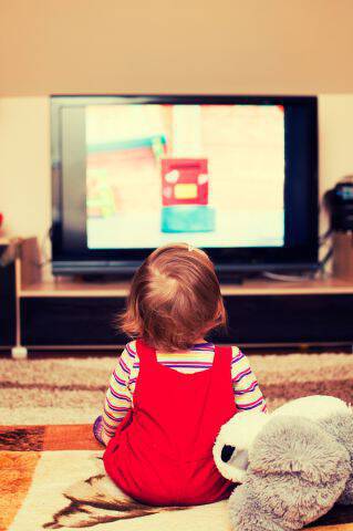 Τηλεόραση & βιντεοπαιχνίδια: Ο σοβαρός κίνδυνος για τα παιδιά που ασχολούνται πάνω από 2 ώρες την ημέρα