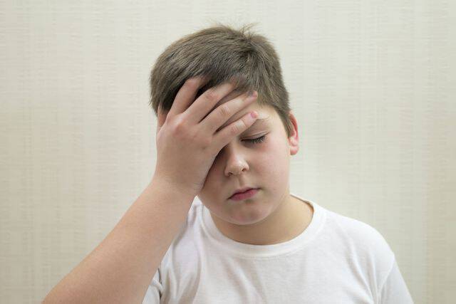 Πονοκέφαλοι στην παιδική ηλικία: Με ποιες παθήσεις συνδέονται