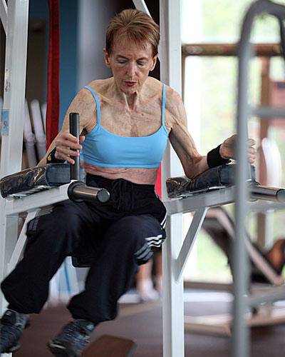 Γιαγιά 73 ετών με χόμπι το... bodybuilding!