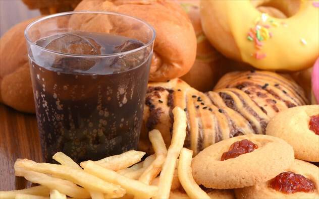 12 πράγματα που δεν ξέρατε για το junk food και θα σας πείσουν να τρώτε πιο υγιεινά