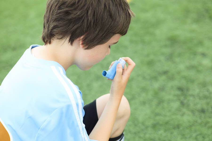 Παιδικό άσθμα: Μέτρα πρόληψης που πρέπει να παίρνουν οι γονείς για να μειώσουν τον κίνδυνο