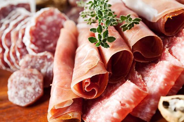 Το κόκκινο κρέας αυξάνει τον κίνδυνο θανάτου από 9 ασθένειες
