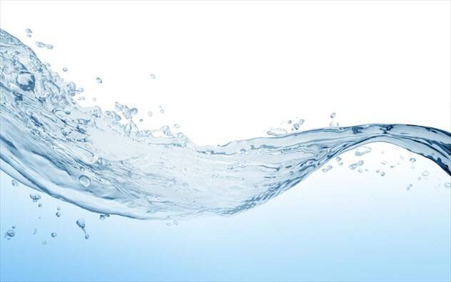 Νερό εμπλουτισμένο με υδρογόνο: η αλήθεια για τη νέα τάση που κάνει θραύση στο εξωτερικό