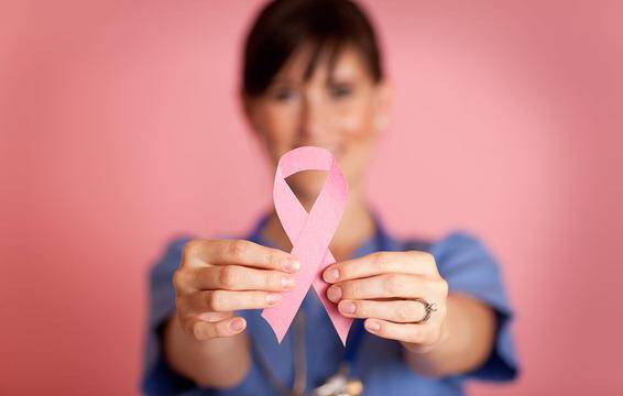 Καρκίνος μαστού: Τι προβλέπουν οι νέες κατευθυντήριες οδηγίες για την παράταση του προσδόκιμου ζωής