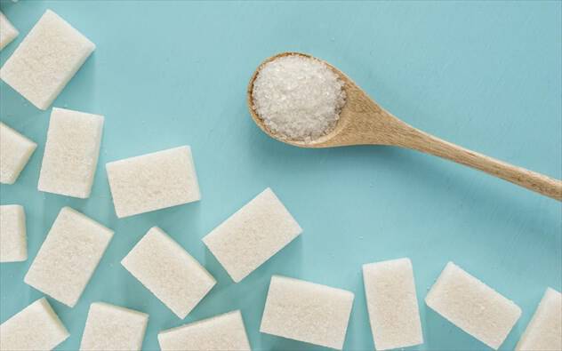 Ποια είναι η διαφορά λευκής και καστανής ζάχαρης;